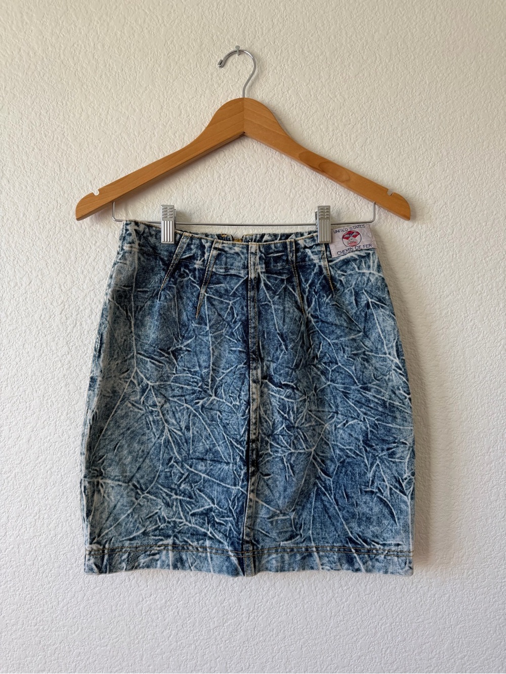 VINTAGE United States Chemin De Fer Blue Acid-Wash Denim Skirt. RARE. Size 7 EUC